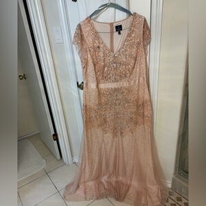 Adrianna Papell Blush Sequined Short Sleeves V-Neck Evening Dress Cape Size18W